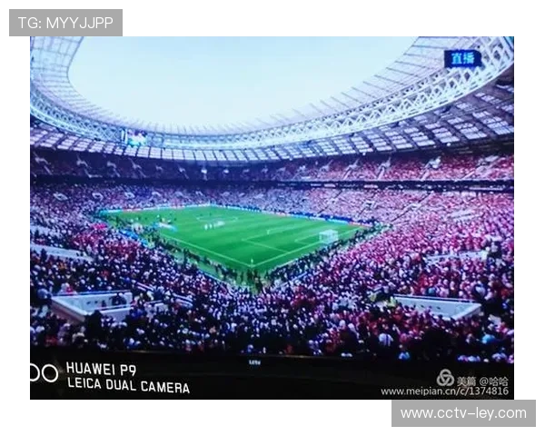 足球主题艺术展举办，跨界融合吸引年轻观众