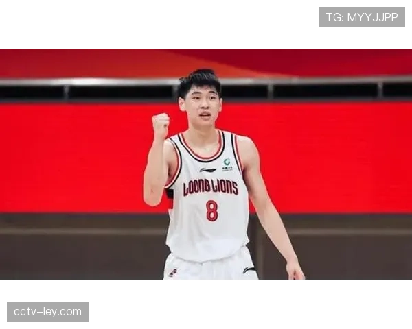 广东宏远提前飞赴乌鲁木齐,适应高原客场环境 广东宏远提前飞赴乌鲁木齐,适应高原客场环境